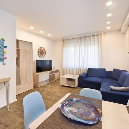 Kawalerka Refektarska Krr Apartamento Gdańsk Exterior foto